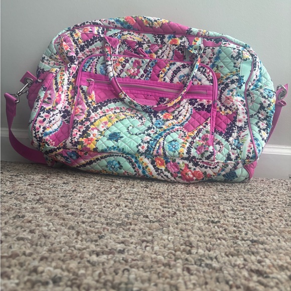 Vera Bradley Multicolor Quilted Travel Bag - Picture 1 of 4
